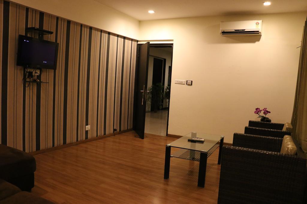 Pallavi A'Vida Nova Bombaim Exterior foto